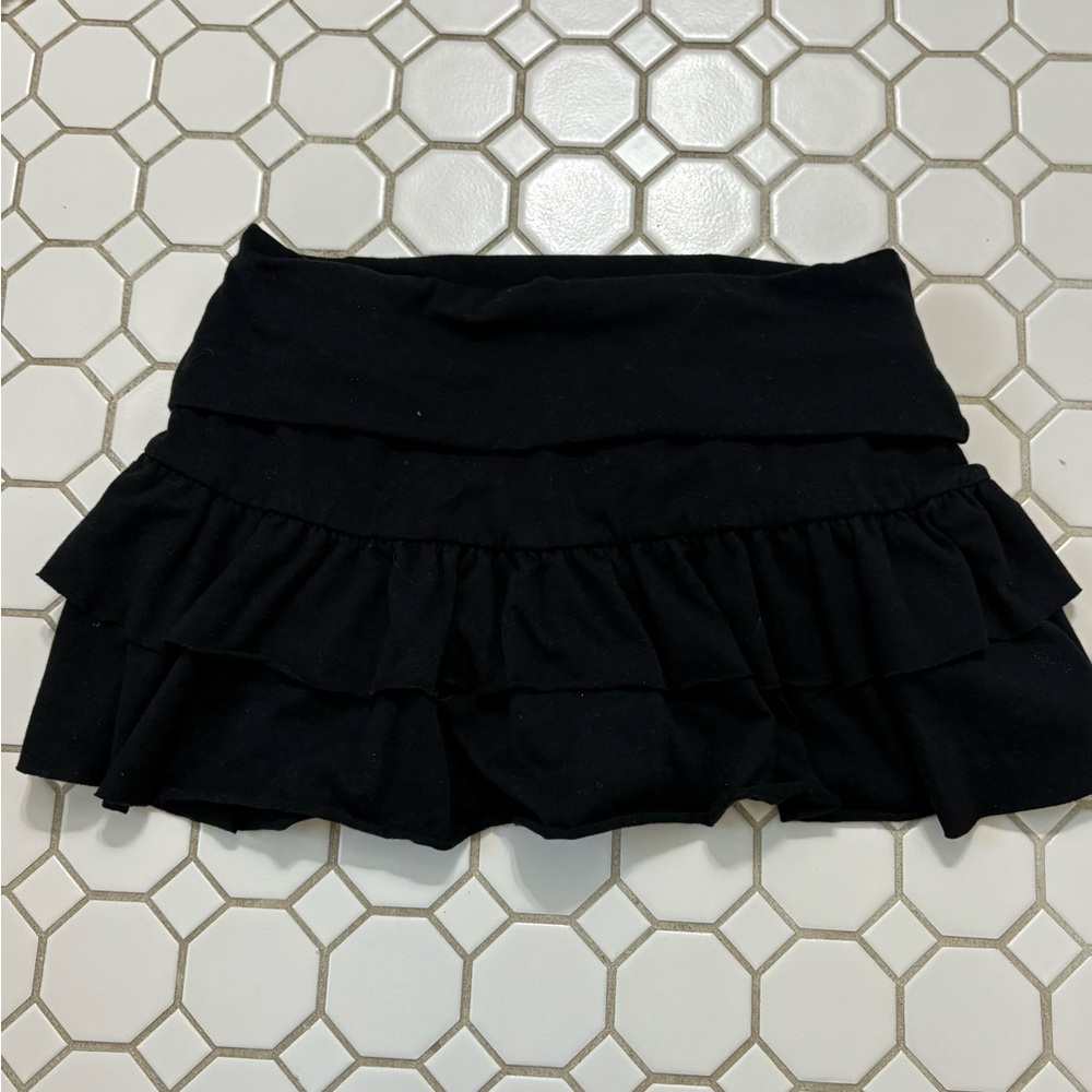 Black Ruffled Mini Skort - Picture 2 of 3